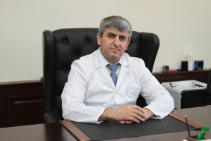 Главный врач Османов Низам Шагулаевич.